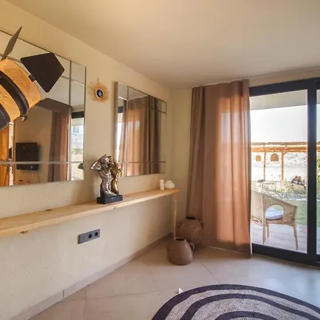 Unique Boutique Hotel For Chill/Out Getaway אכסניה Bogazici