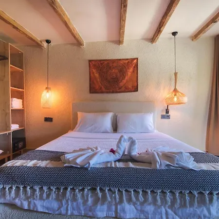 אכסניה Unique Boutique Hotel For Chill/Out Getaway *
