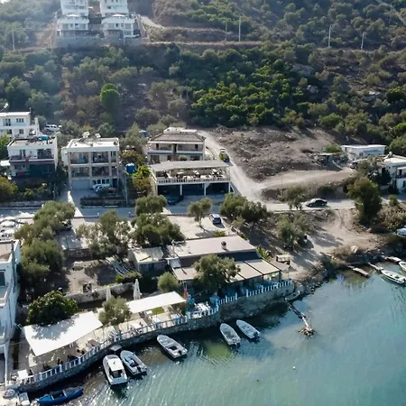אכסניה Unique Boutique Hotel For Chill/Out Getaway Bogazici