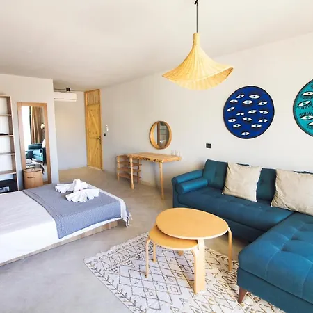 Unique Boutique Hotel For Chill/Out Getaway