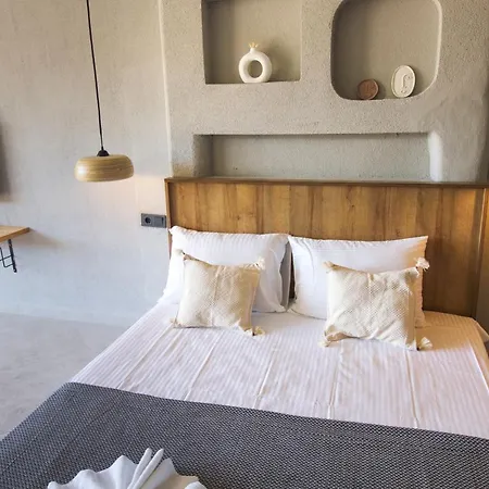 Unique Boutique Hotel For Chill/Out Getaway אכסניה Bogazici