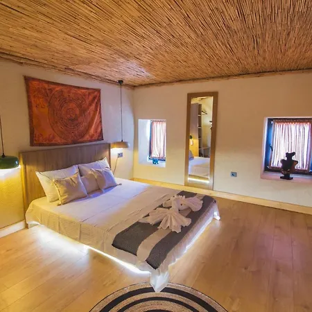 Unique Boutique Hotel For Chill/Out Getaway אכסניה Bogazici