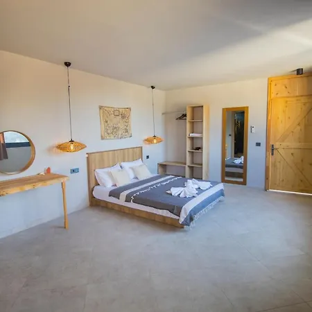 Unique Boutique Hotel For Chill/Out Getaway אכסניה