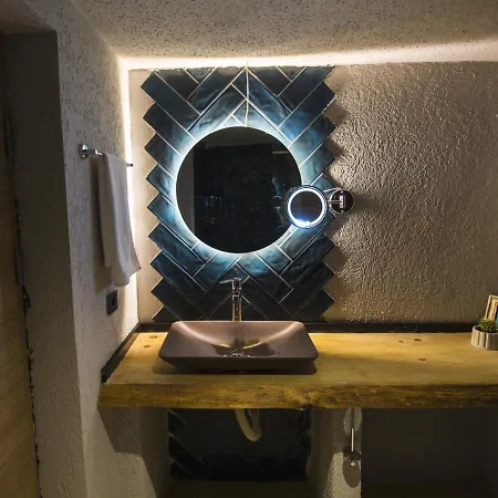 אכסניה Unique Boutique Hotel For Chill/Out Getaway *