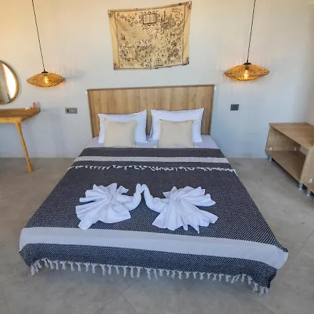 אכסניה Unique Boutique Hotel For Chill/Out Getaway